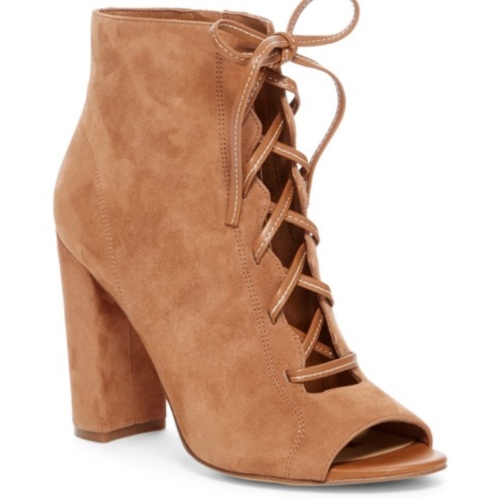 Sam Edelman Yvie lace up size 6.5